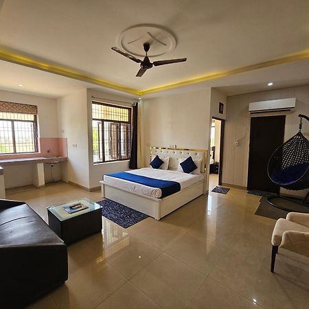 Elegance Resort Vrindāvan Eksteriør bilde
