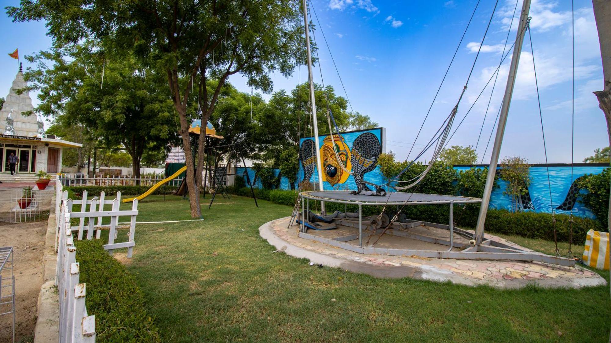 Elegance Resort Vrindāvan Eksteriør bilde