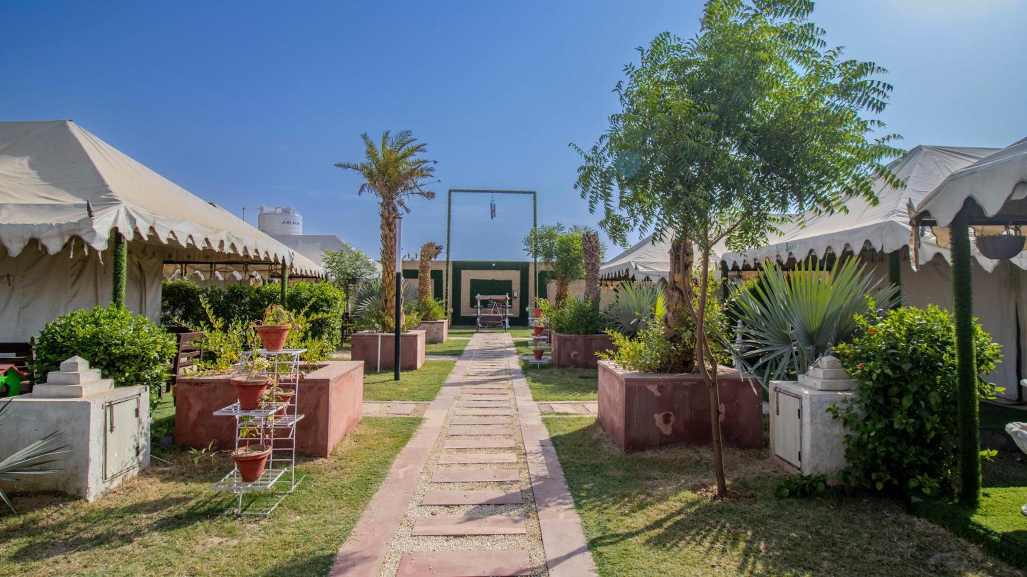 Elegance Resort Vrindāvan Eksteriør bilde