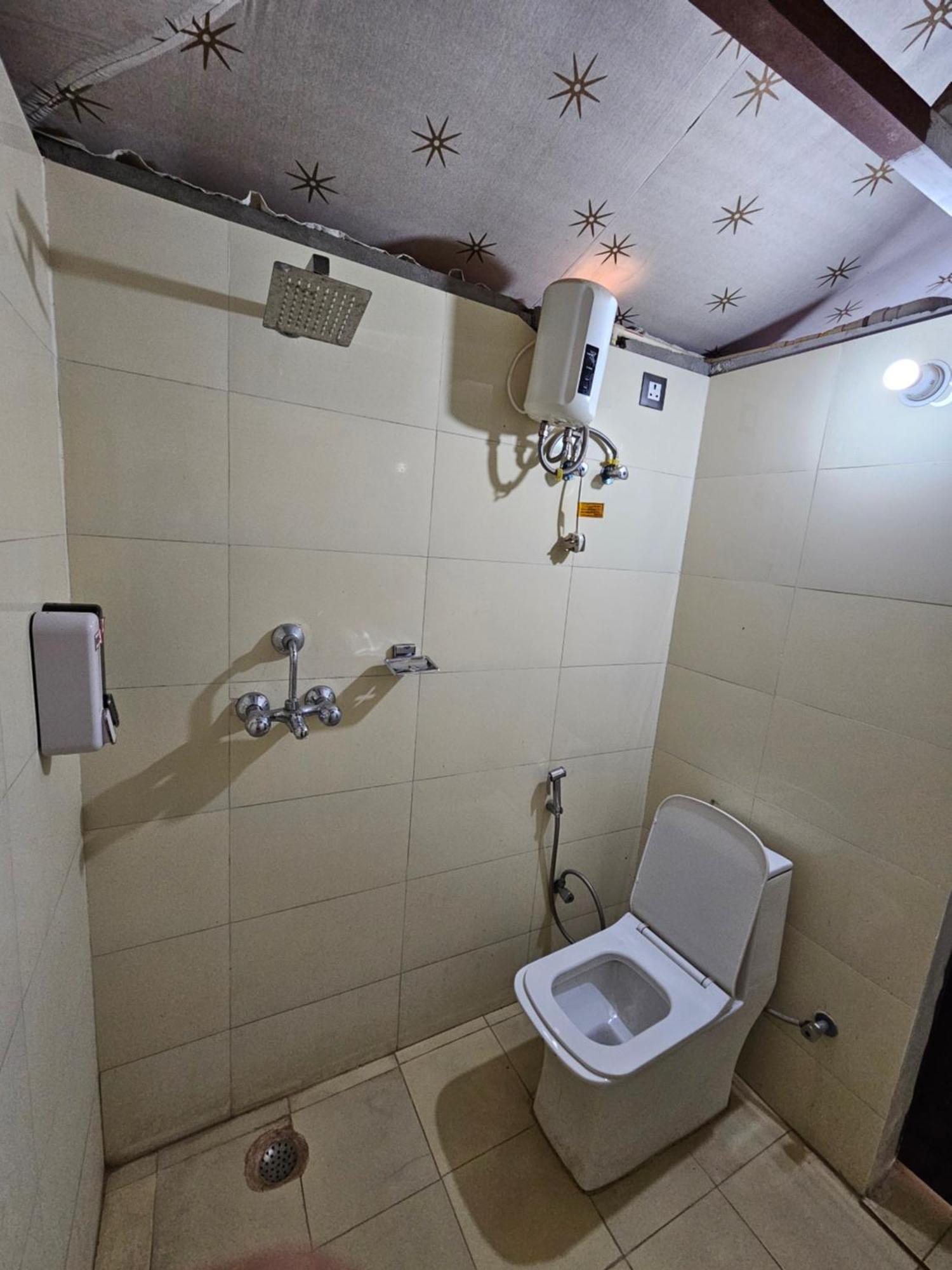 Elegance Resort Vrindāvan Eksteriør bilde