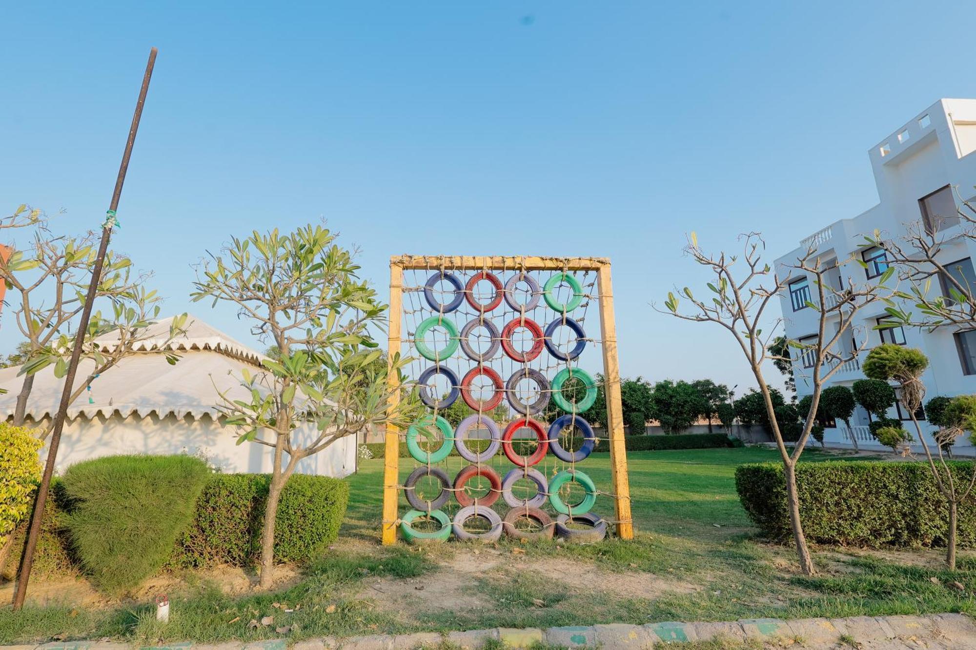 Elegance Resort Vrindāvan Eksteriør bilde