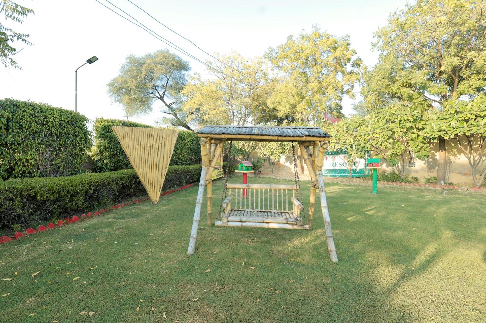 Elegance Resort Vrindāvan Eksteriør bilde